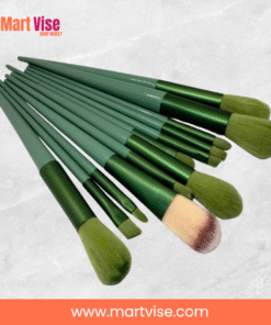 stylish-green-makeup-brush-set.jpg – Stylish green makeup brush set perfect for beginners and professionals alike