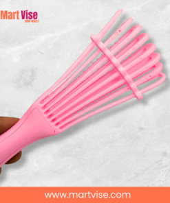 detangling-hair-brush-pink-2.jpg – close-up of smooth bristles designed to prevent breakage